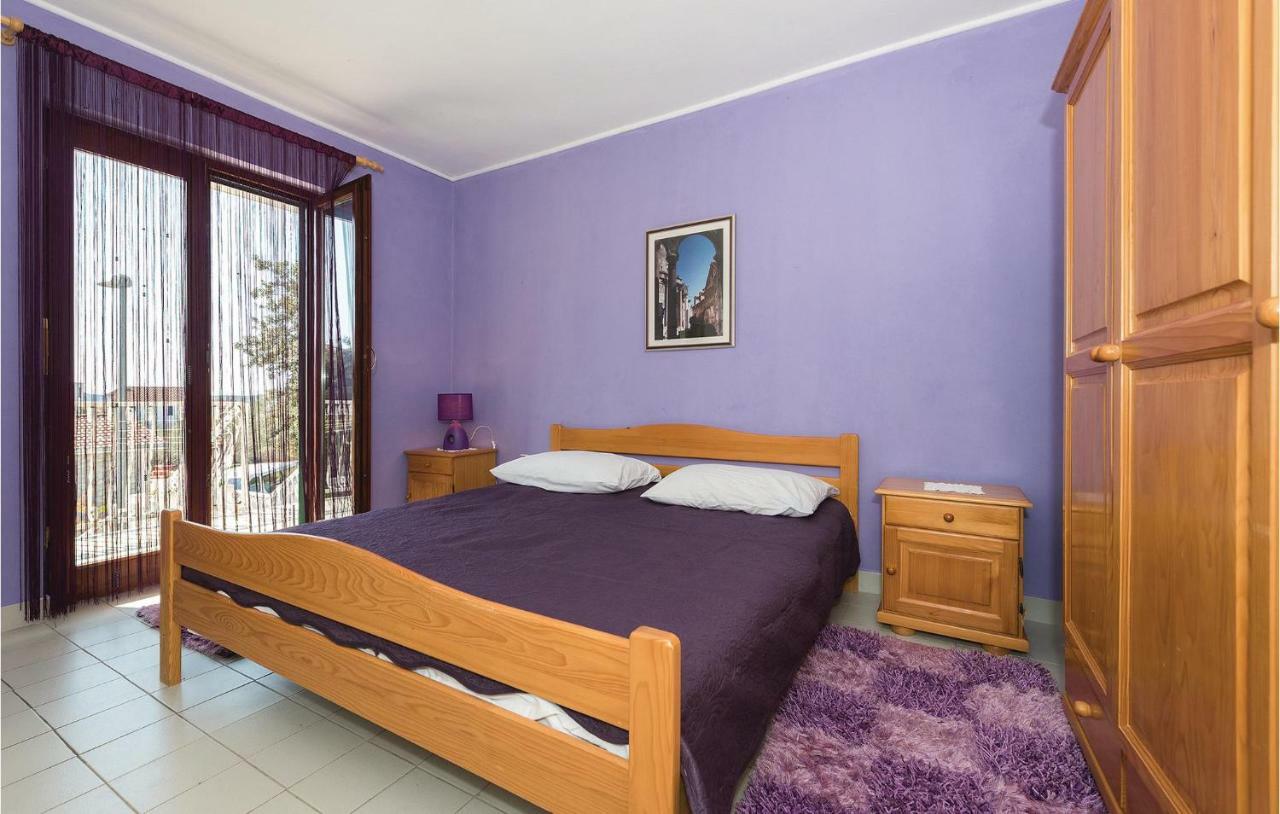 Beautiful Apartment In Rogoznica With Wifi Exterior foto